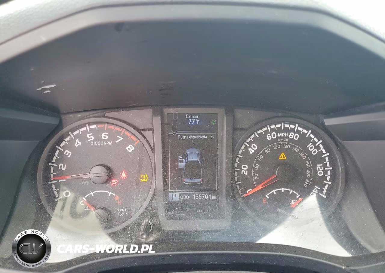 2018 Toyota Tacoma Sr VIN:5TFRX5GN9JX118445 - 9