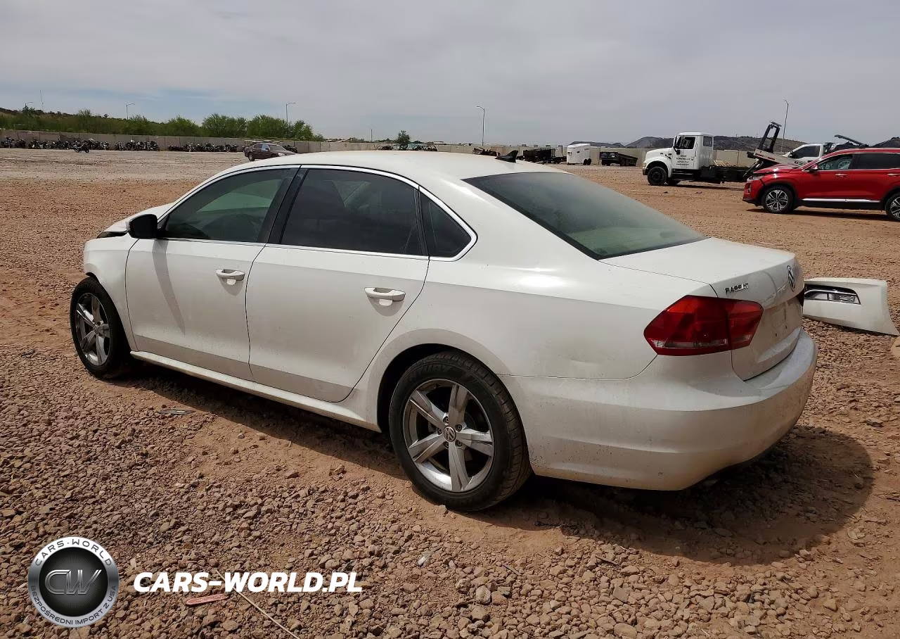 2015 Volkswagen Passat S VIN:1VWAT7A36FC093365 - 2