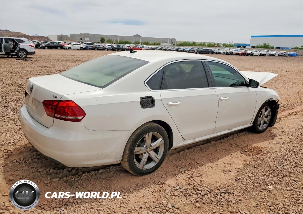 2015 Volkswagen Passat S VIN:1VWAT7A36FC093365 - 3