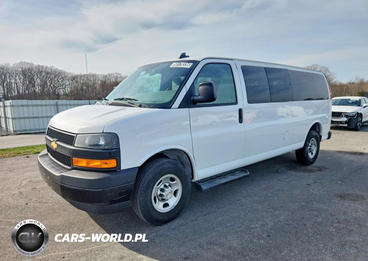 2023 Chevrolet Express G3500 Ls