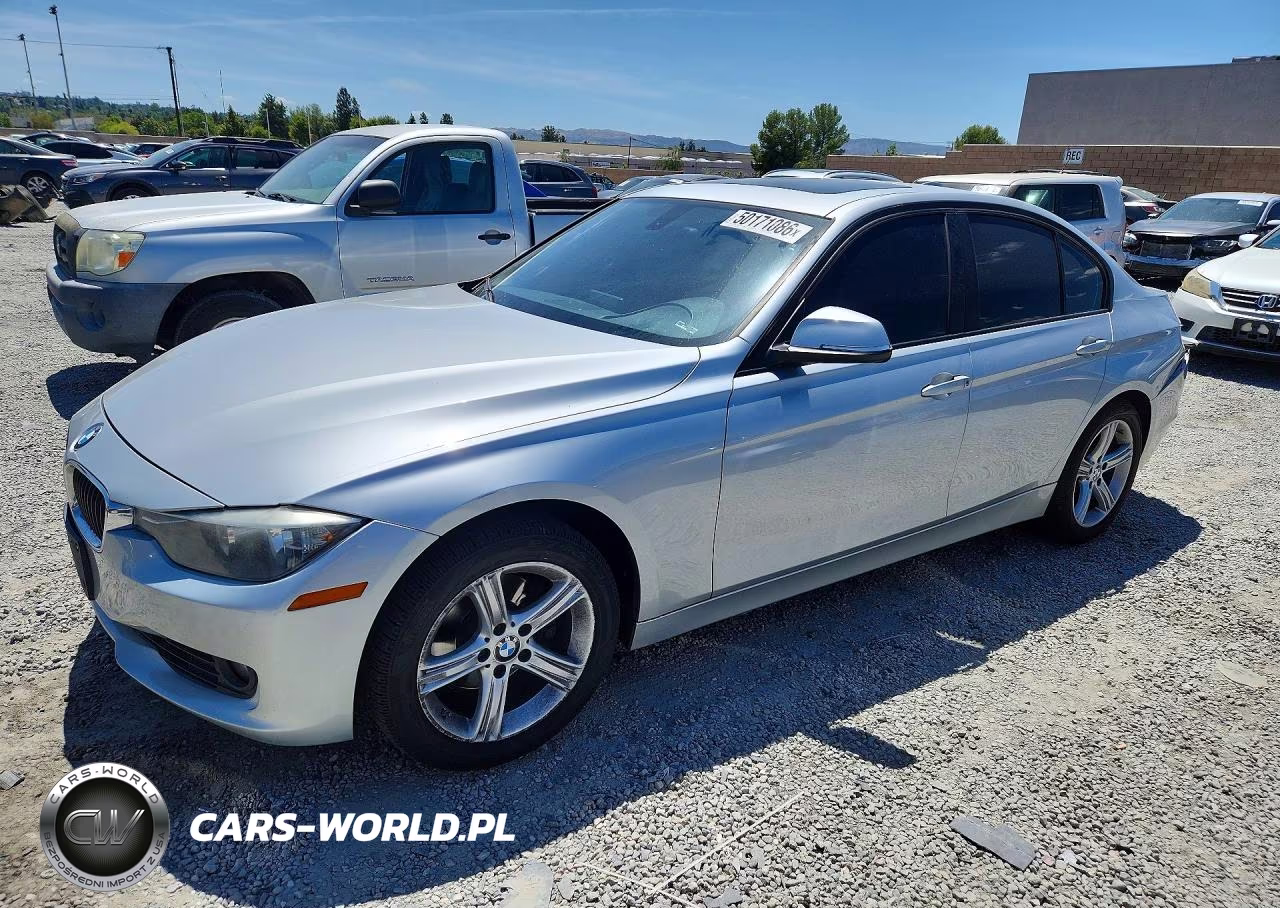 2013 BMW 328 I – zdjęcie 1 z 12