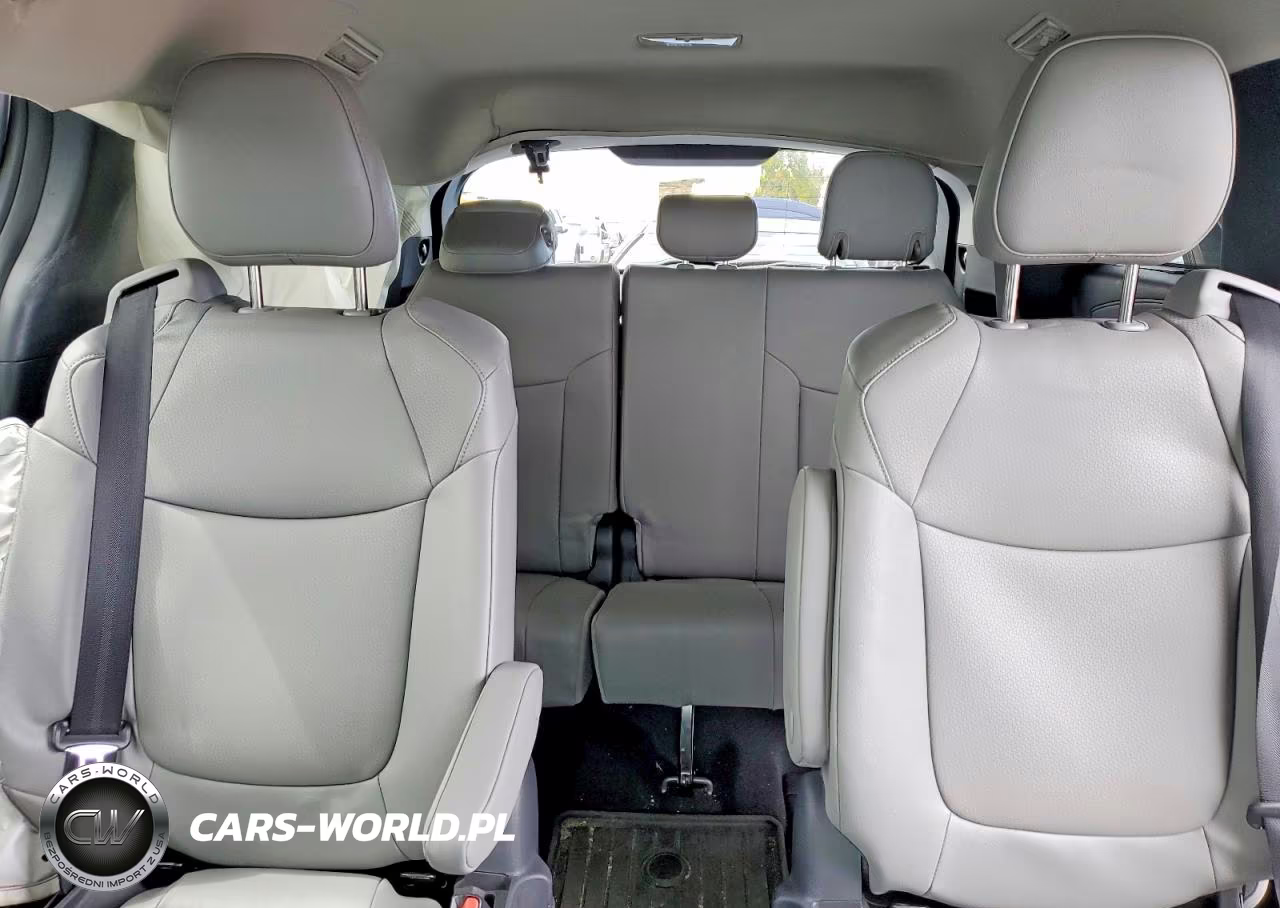 2026 Toyota Sienna Xle 7-Passenger VIN:5TDYSKFC4TS233617 - 10