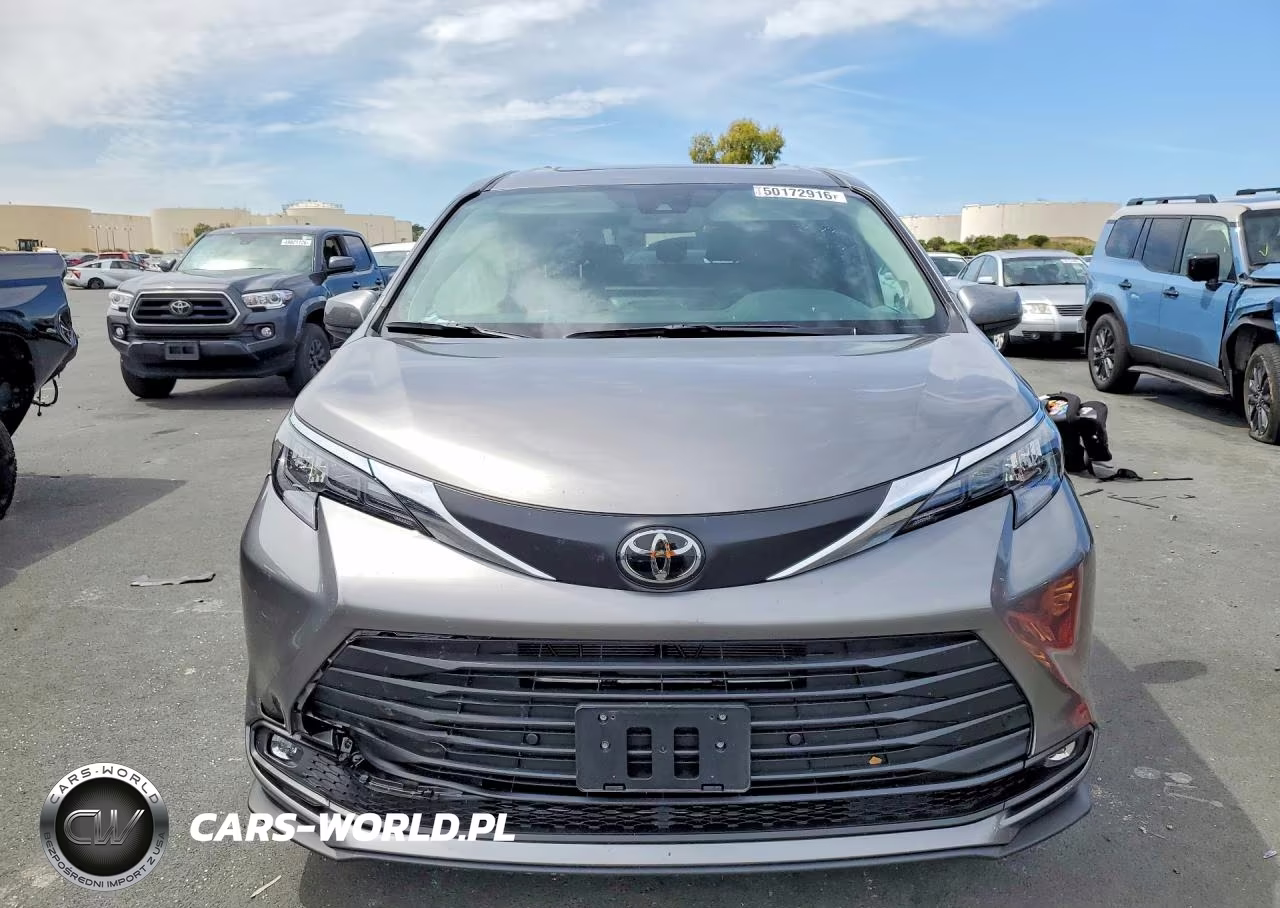 2026 Toyota Sienna Xle 7-Passenger VIN:5TDYSKFC4TS233617 - 5