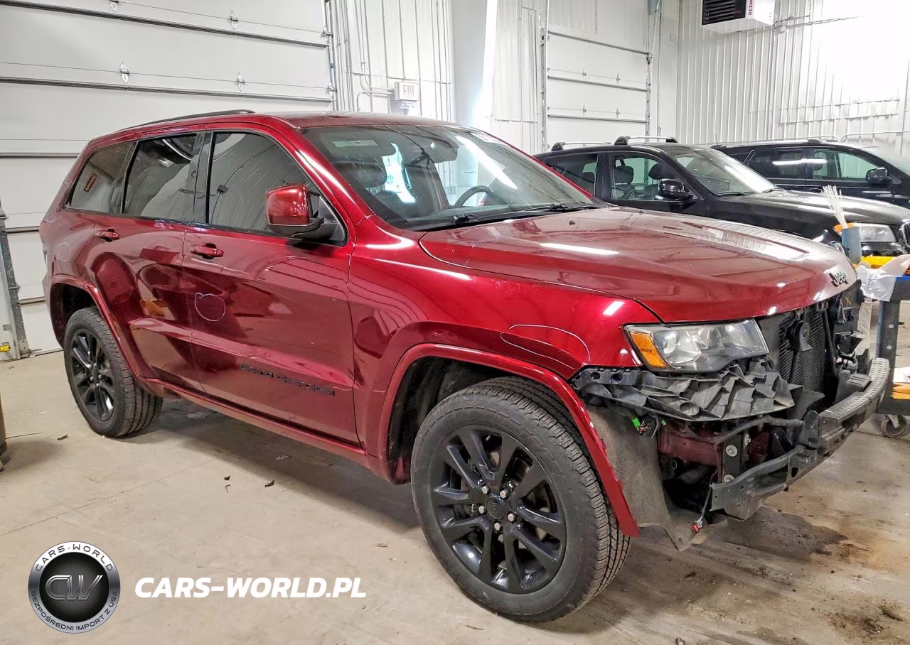 2018 Jeep Grand Cherokee Laredo VIN:1C4RJFAG1JC152307 - 4