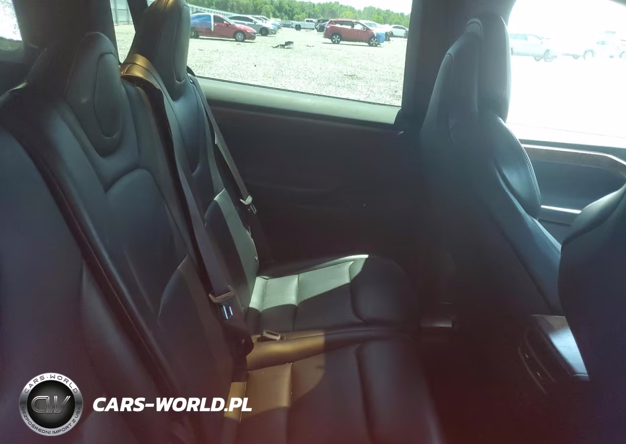 2019 Tesla Model X VIN:5YJXCAE47KF189516 - 11