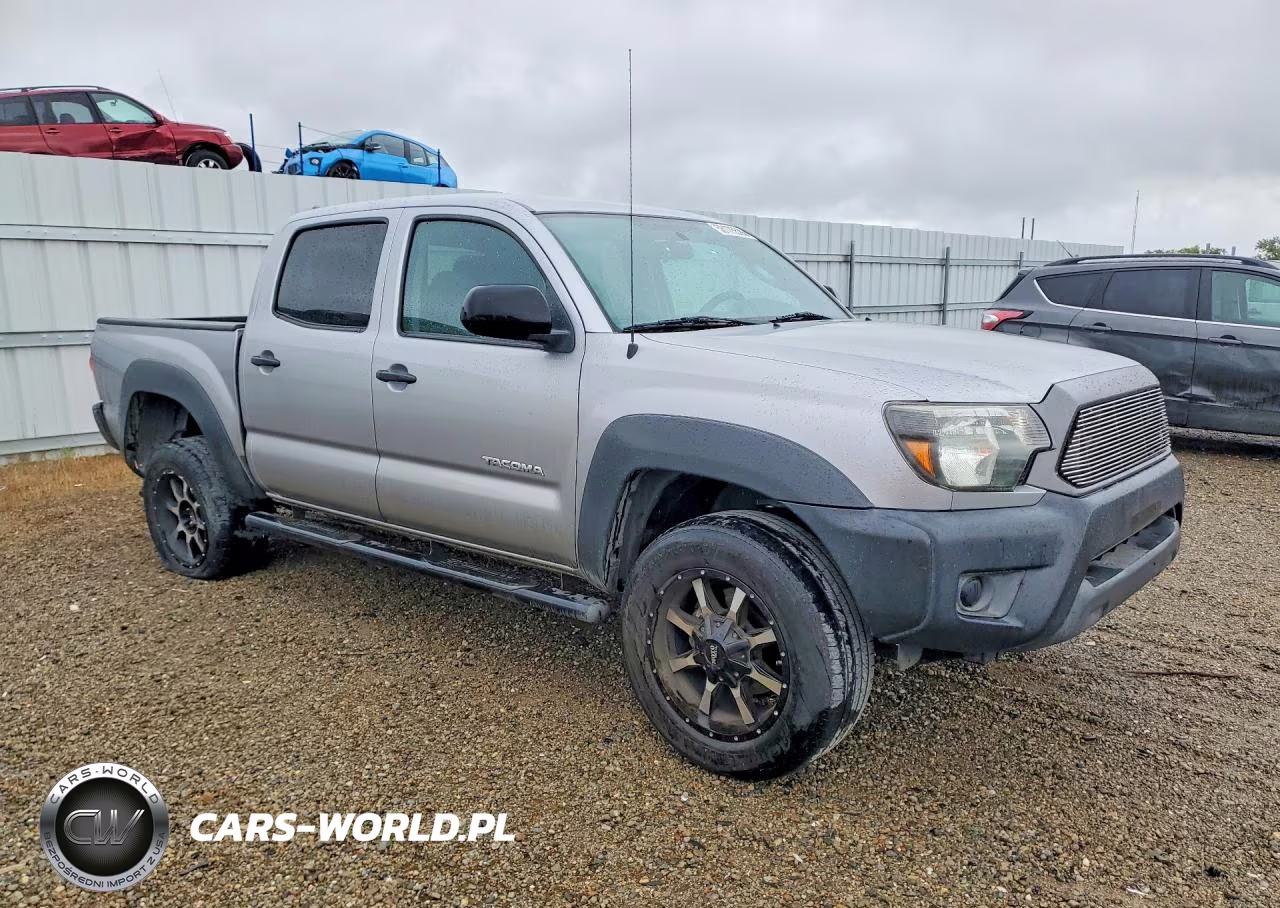 2015 Toyota Tacoma Prerunner VIN:5TFJX4GN2FX037883 - 4