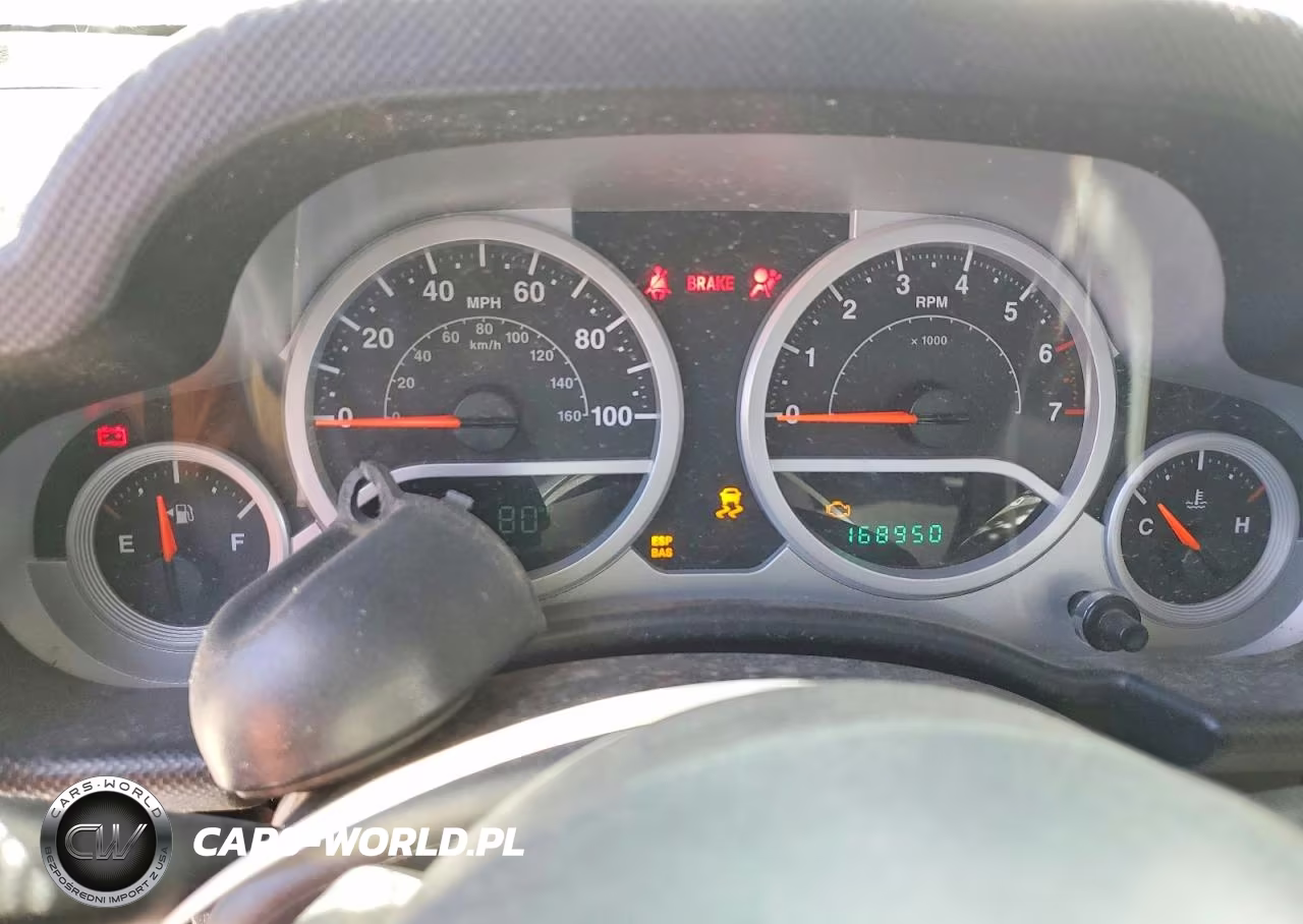 2007 Jeep Wrangler Rubicon VIN:1J8GA69197L166657 - 9