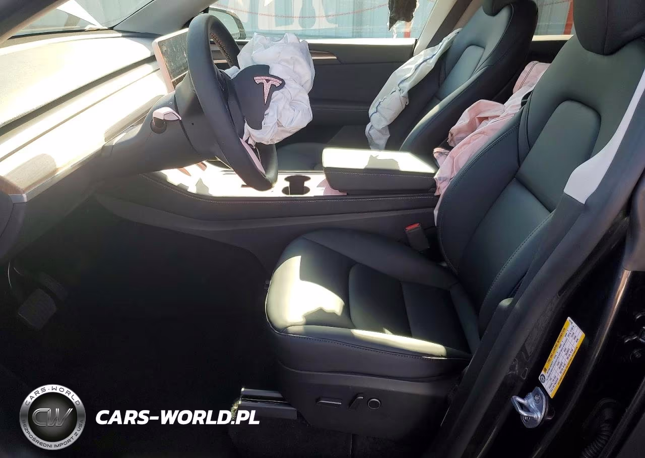 2025 Tesla Model Y VIN:7SAYGDED8SF241748 - 7