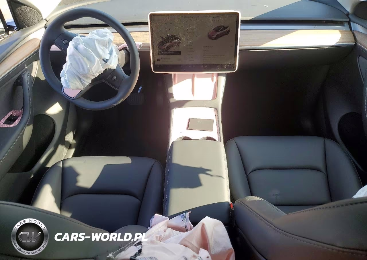 2025 Tesla Model Y VIN:7SAYGDED8SF241748 - 8
