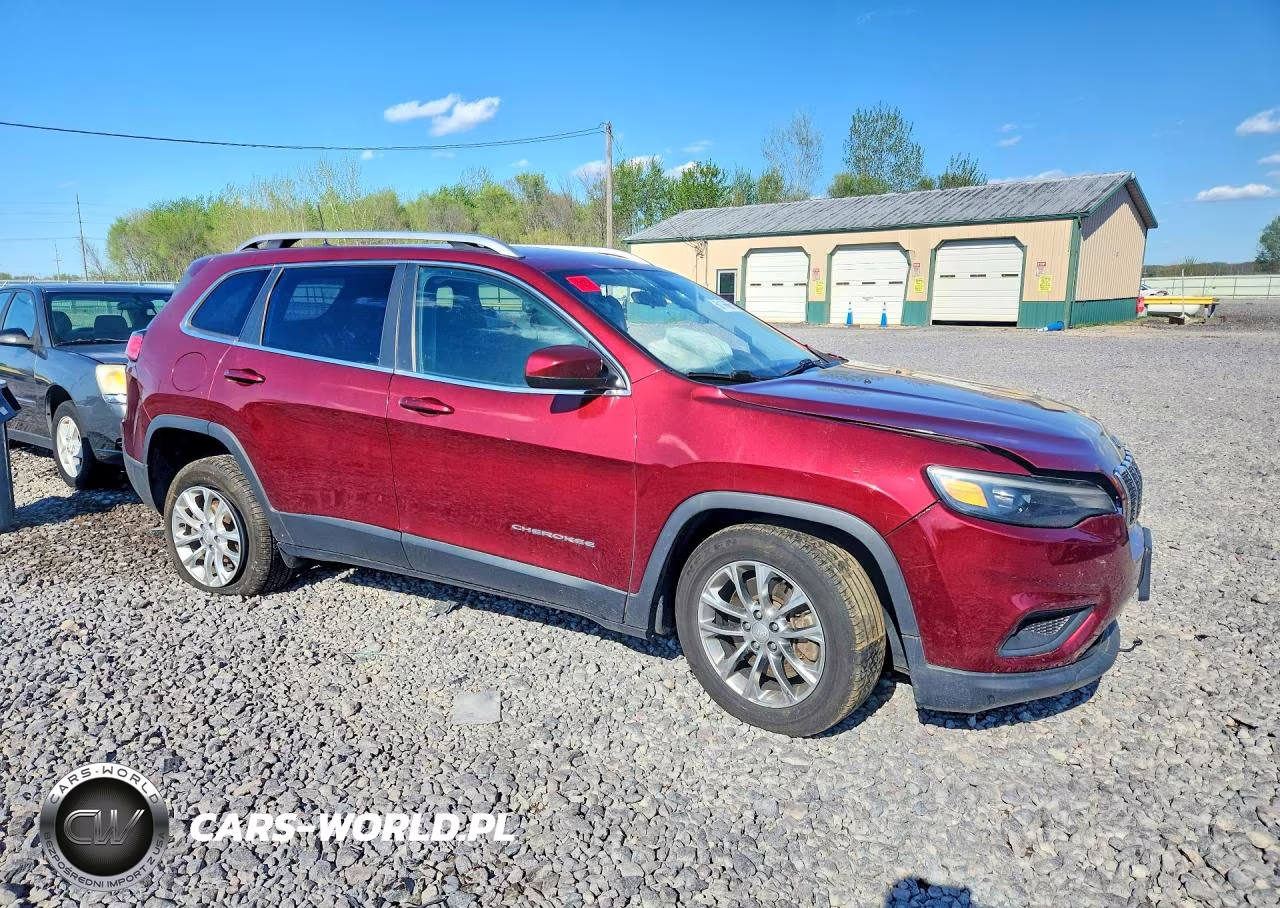 2019 Jeep Cherokee Latitude VIN:1C4PJLCB3KD247017 - 4