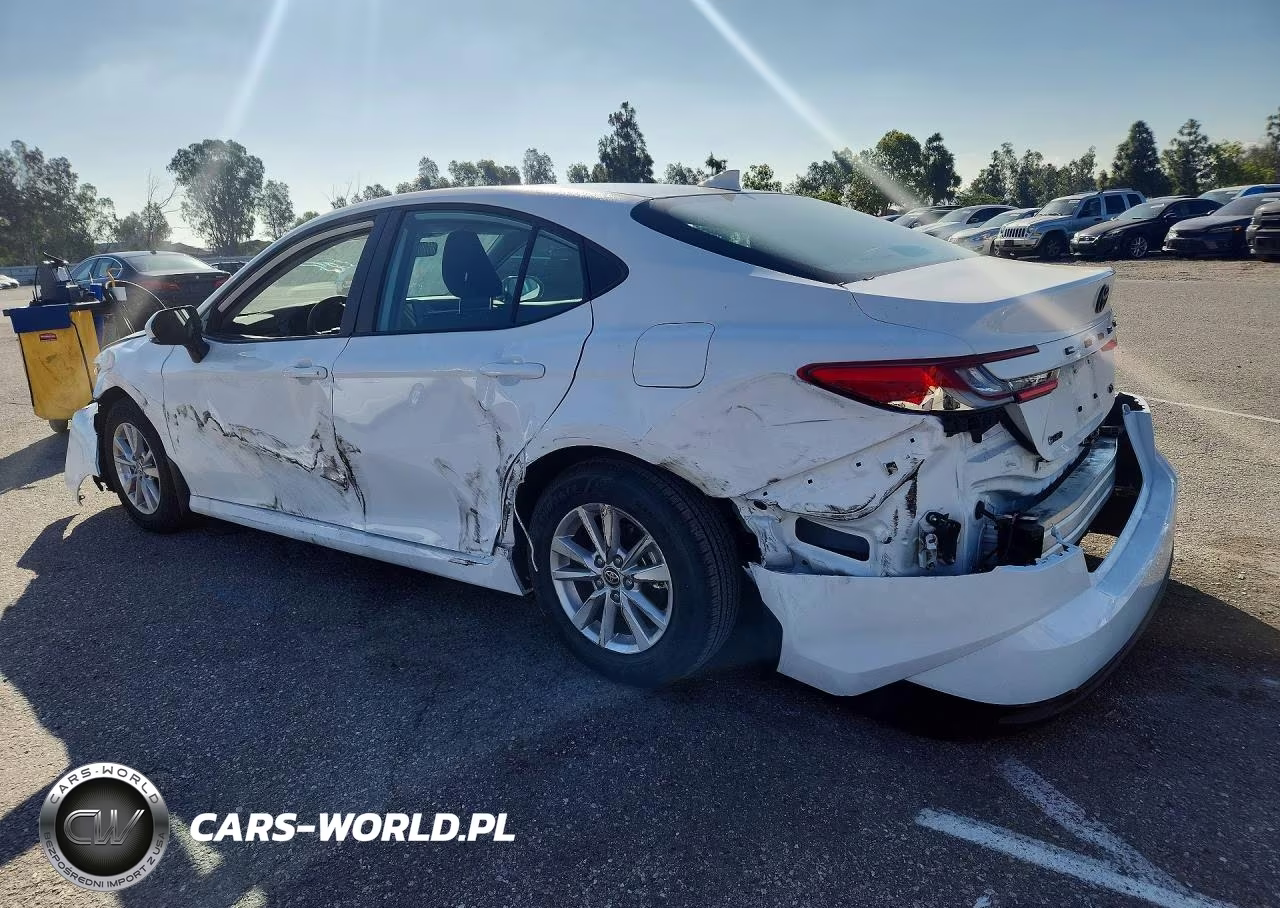 2026 Toyota Camry Le VIN:4T1DAACK2TU224736 - 2