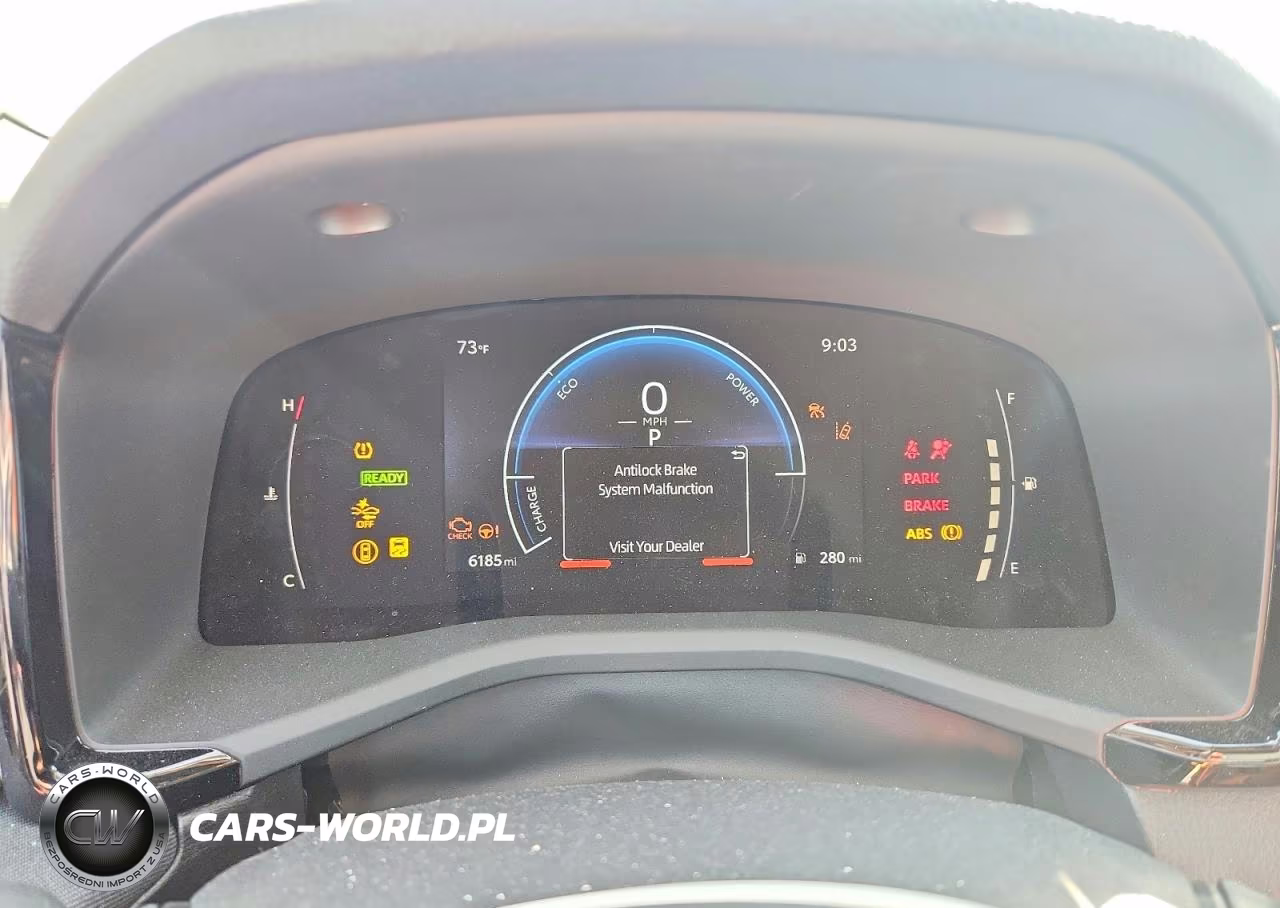 2026 Toyota Camry Le VIN:4T1DAACK2TU224736 - 9