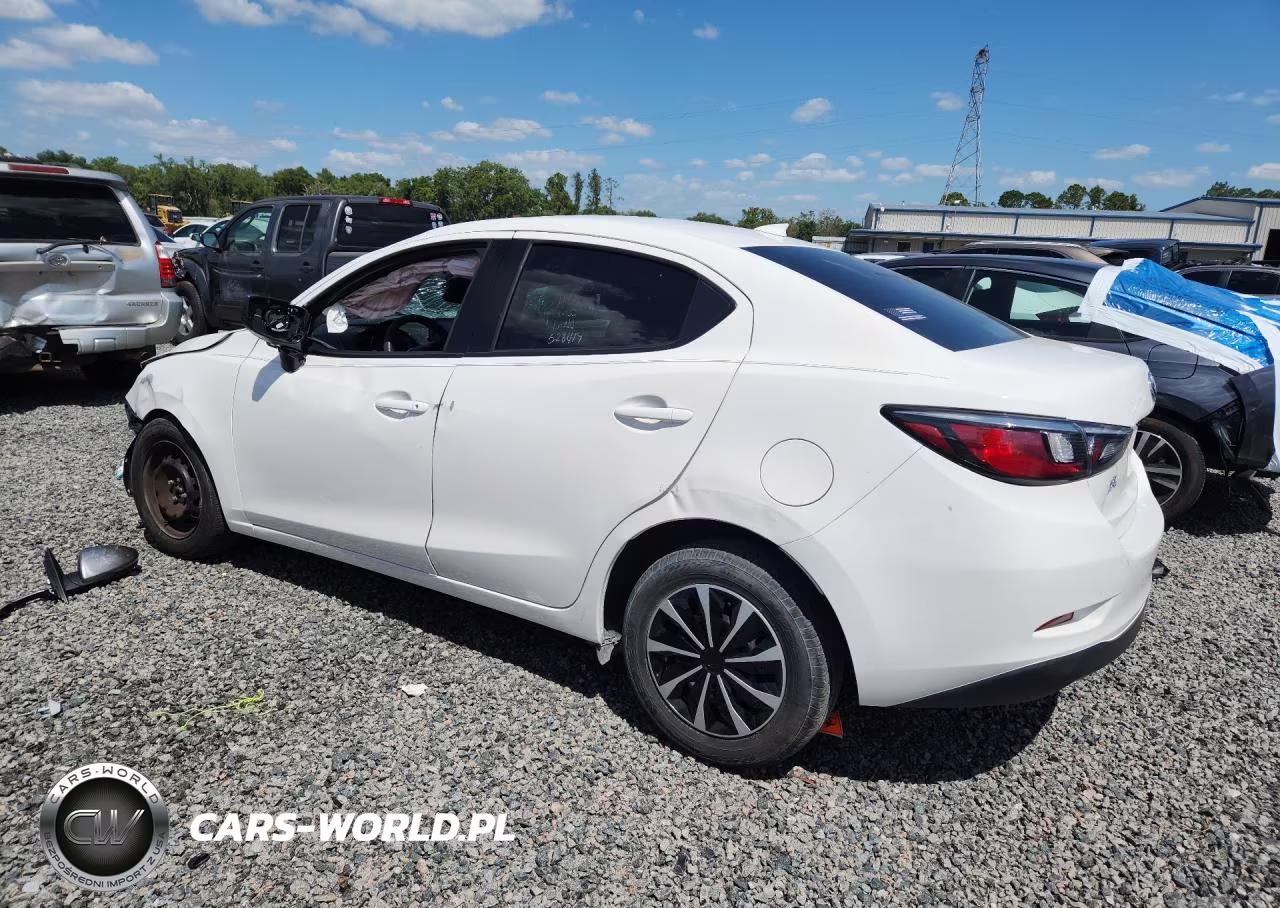 2019 Toyota Yaris L VIN:3MYDLBYV3KY528419 - 2