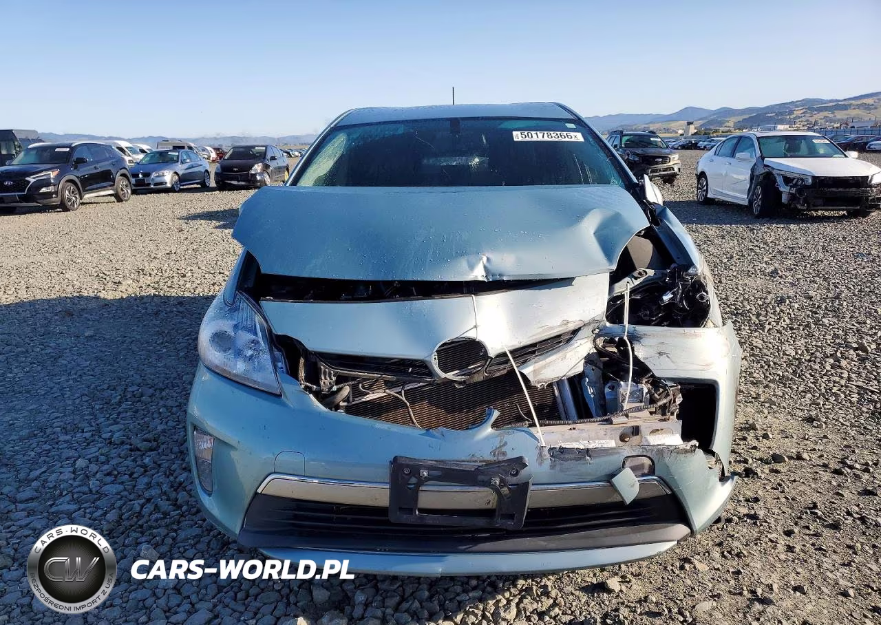 2015 Toyota Prius Plug-In Hybrid Advanced VIN:JTDKN3DP2F3074000 - 5