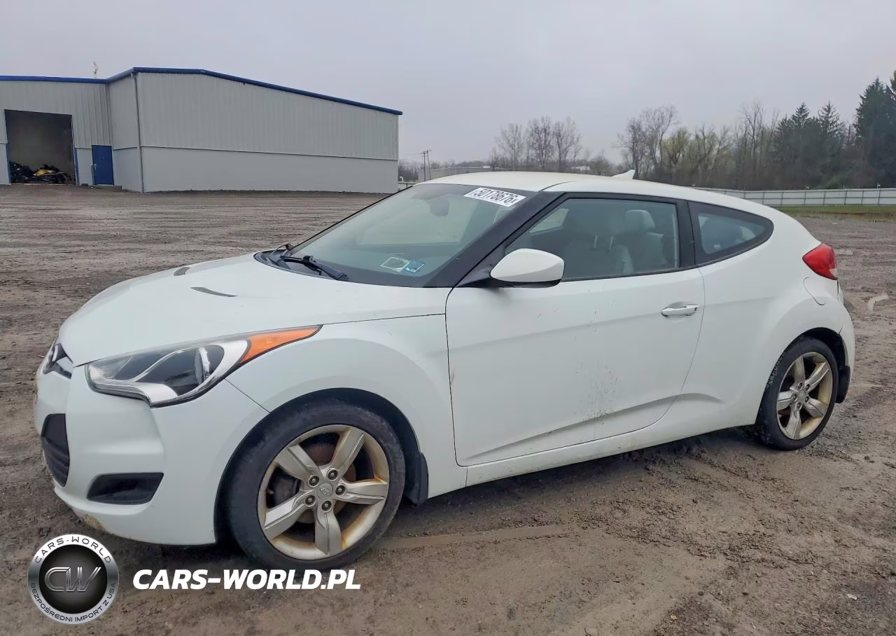 2013 Hyundai Veloster Base