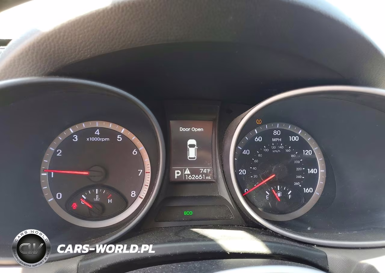 2015 Hyundai Santa Fe Sport 2.4L VIN:5XYZT3LB4FG272566 - 9