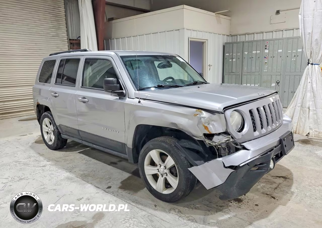 2014 Jeep Patriot Latitude VIN:1C4NJRFB9ED847017 - 4