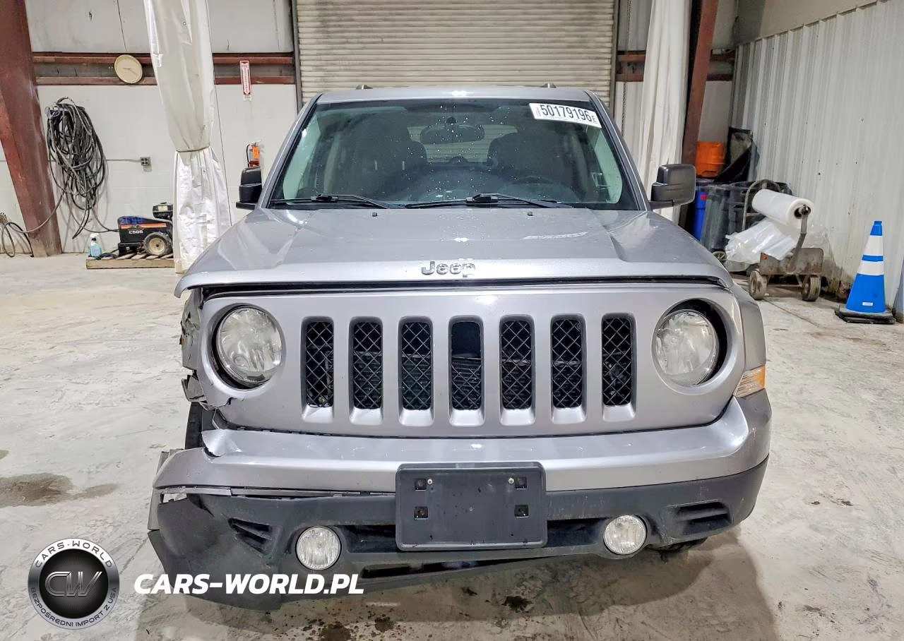 2014 Jeep Patriot Latitude VIN:1C4NJRFB9ED847017 - 5
