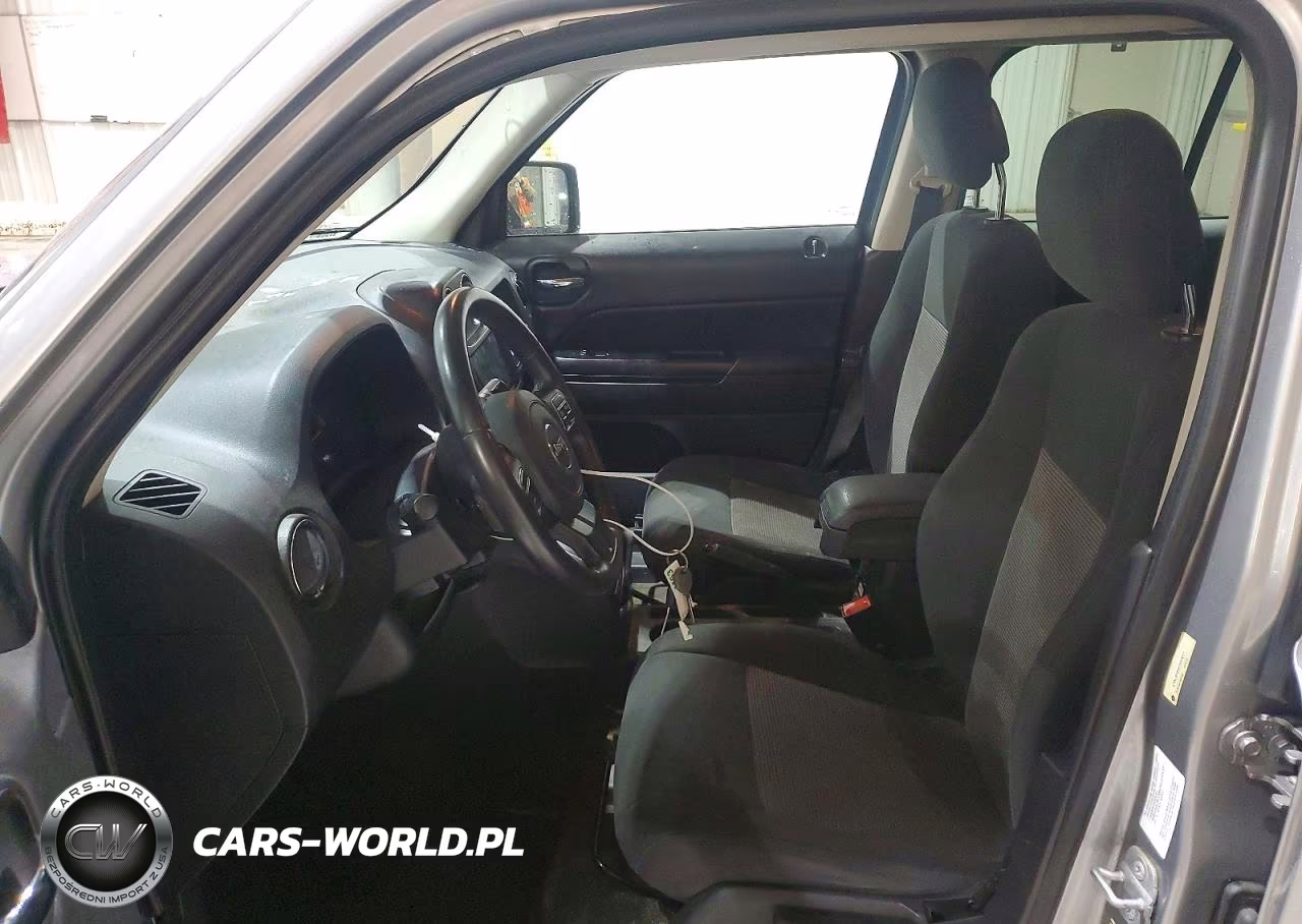 2014 Jeep Patriot Latitude VIN:1C4NJRFB9ED847017 - 7