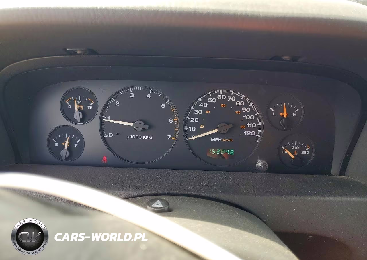 2004 Jeep Grand Cherokee Laredo VIN:1J4GW48N74C332617 - 9