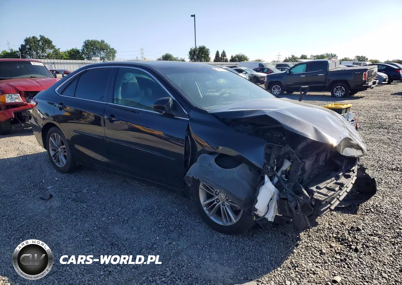 2015 Toyota Camry Se VIN:4T1BF1FK8FU103461 - 4