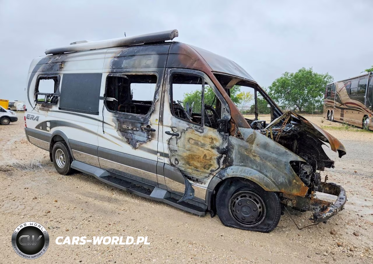 2011 Mercedes-Benz Sprinter 3500 VIN:WDAPF4CC9B5609882 - 4
