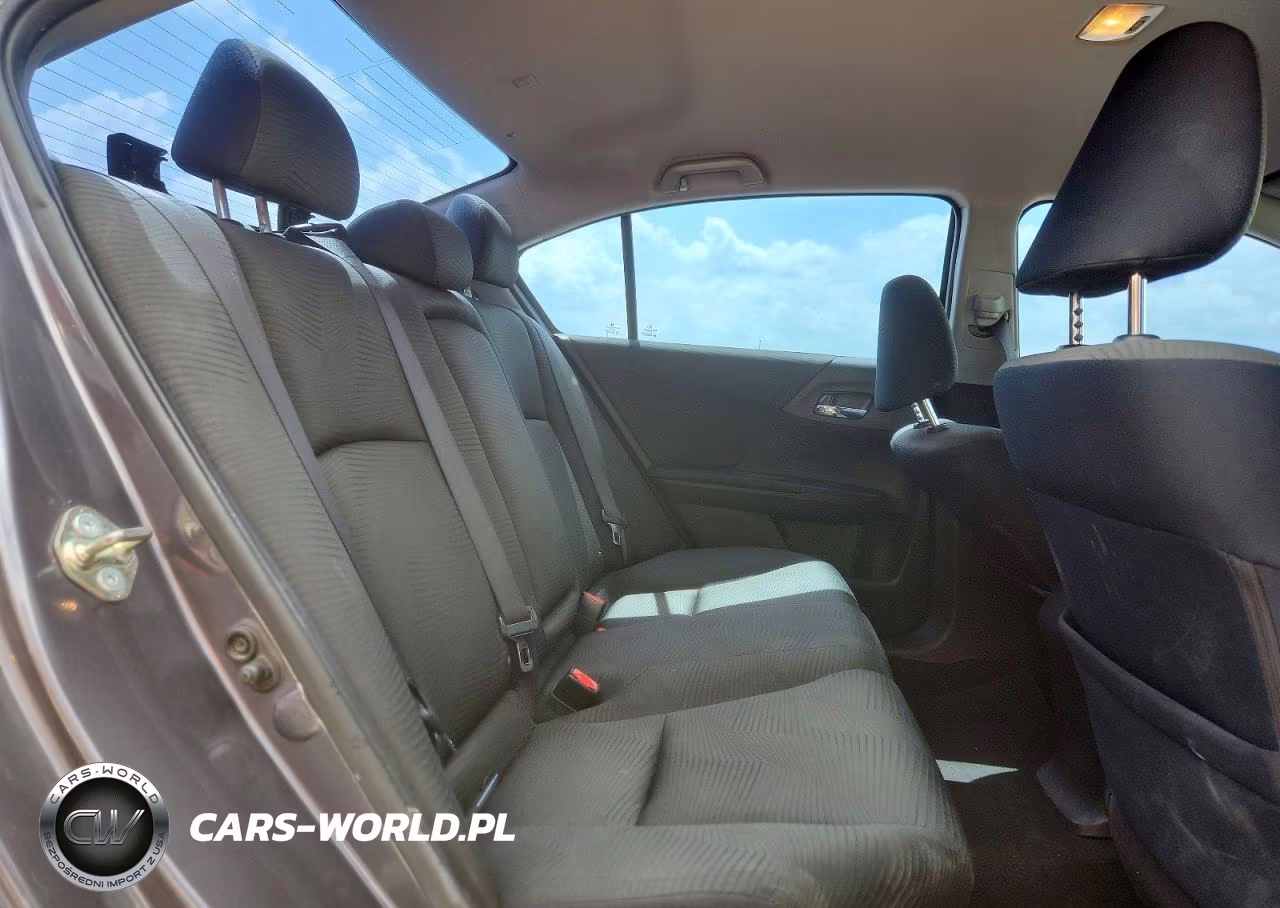 2017 Honda Accord Lx VIN:1HGCR2F39HA216467 - 10