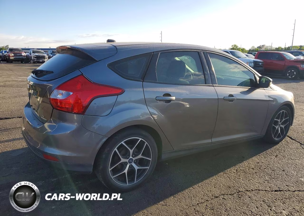 2014 Ford Focus Se VIN:1FADP3K20EL281483 - 3