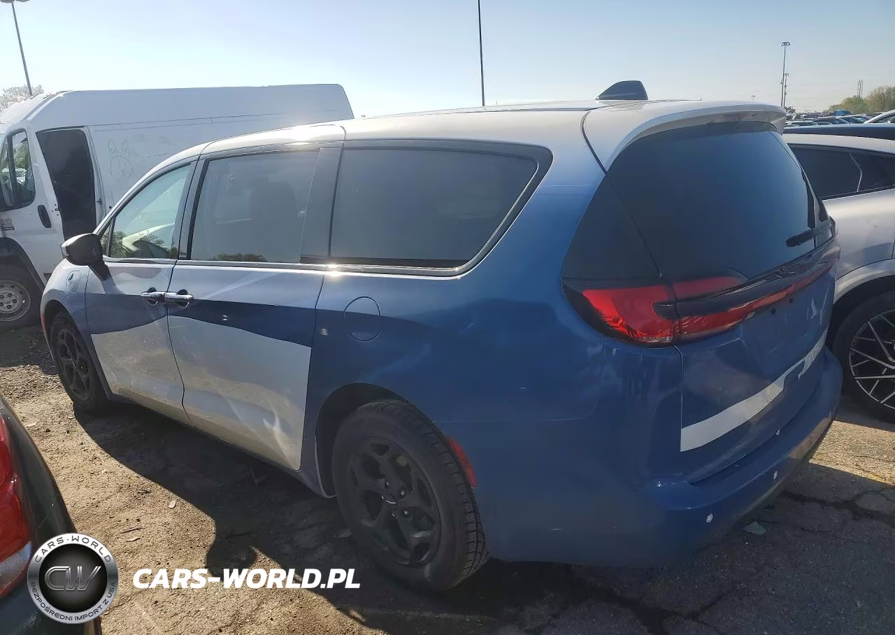 2023 Chrysler Pacifica Hybrid Touring L VIN:2C4RC1L79PR513728 - 2