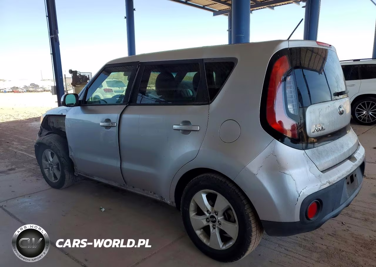 2018 Kia Soul Base VIN:KNDJN2A28J7607323 - 2
