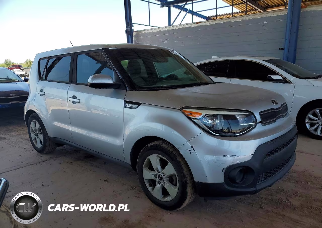 2018 Kia Soul Base VIN:KNDJN2A28J7607323 - 4