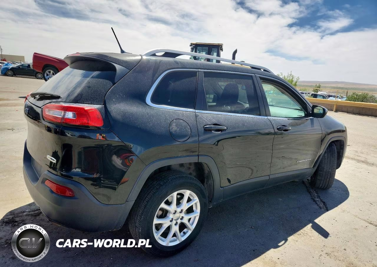 2014 Jeep Cherokee Latitude VIN:1C4PJLCSXEW116708 - 3
