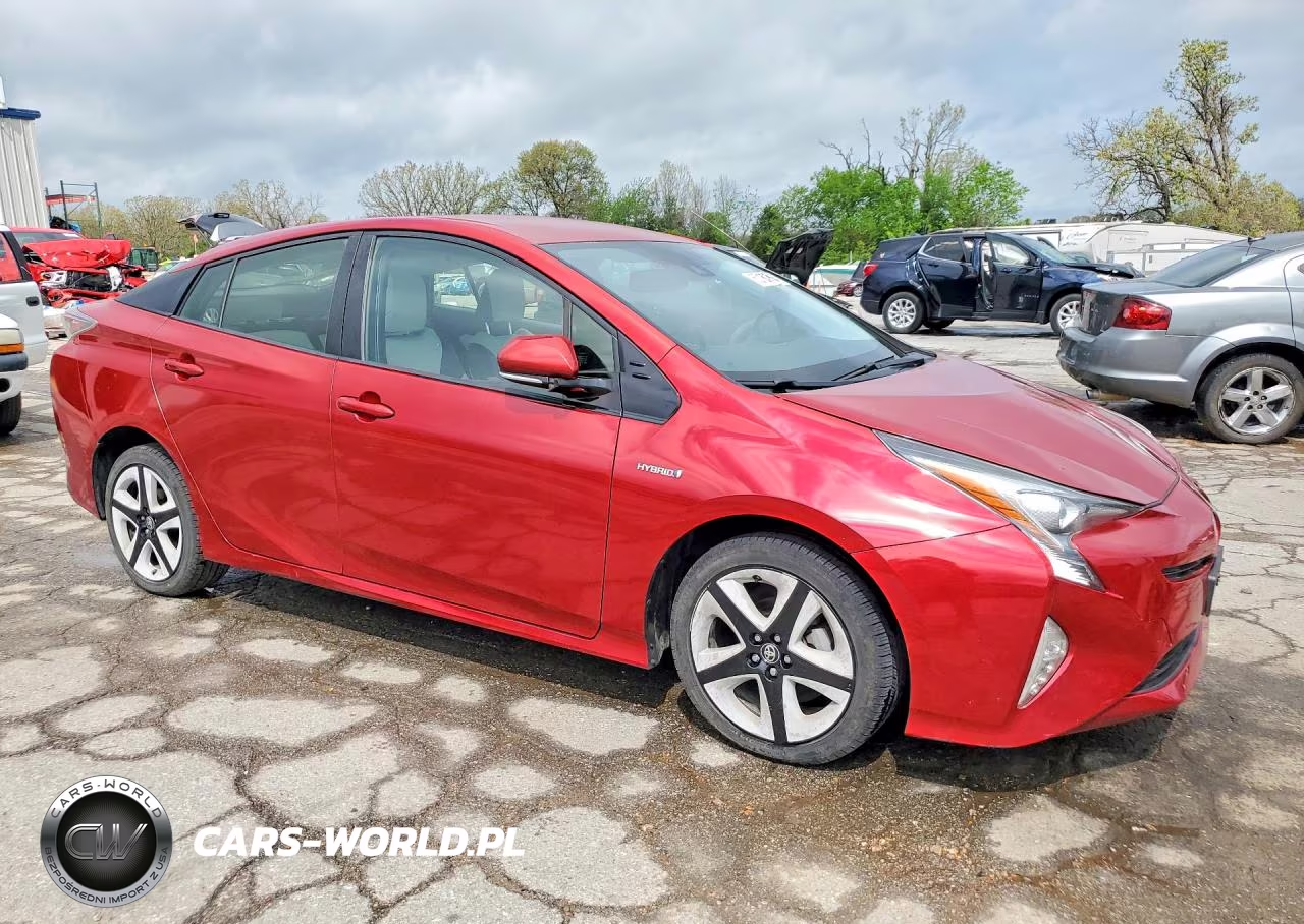 2016 Toyota Prius Four Touring VIN:JTDKARFU2G3512498 - 4