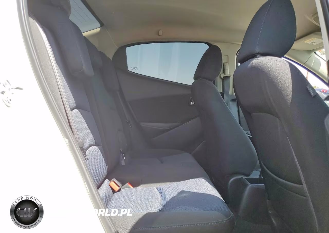 2017 Toyota Yaris Ia Base VIN:3MYDLBYV0HY149953 - 10