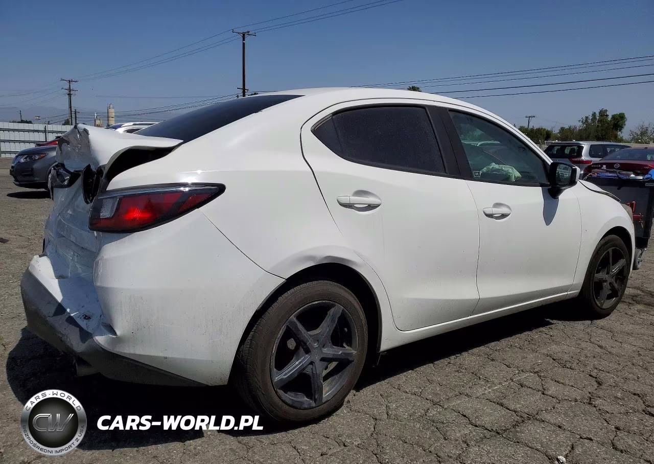 2017 Toyota Yaris Ia Base VIN:3MYDLBYV0HY149953 - 3