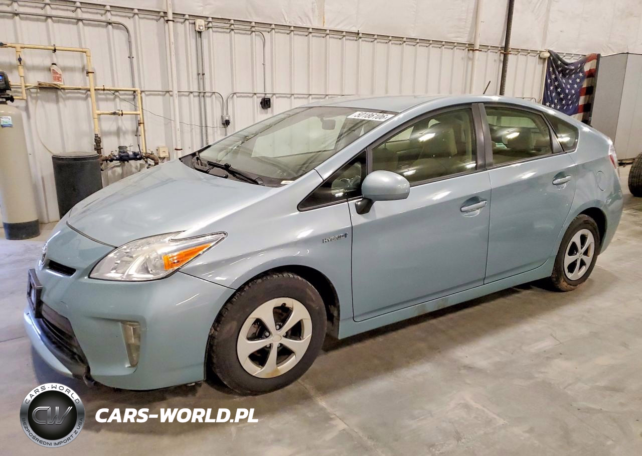 2013 Toyota Prius Three