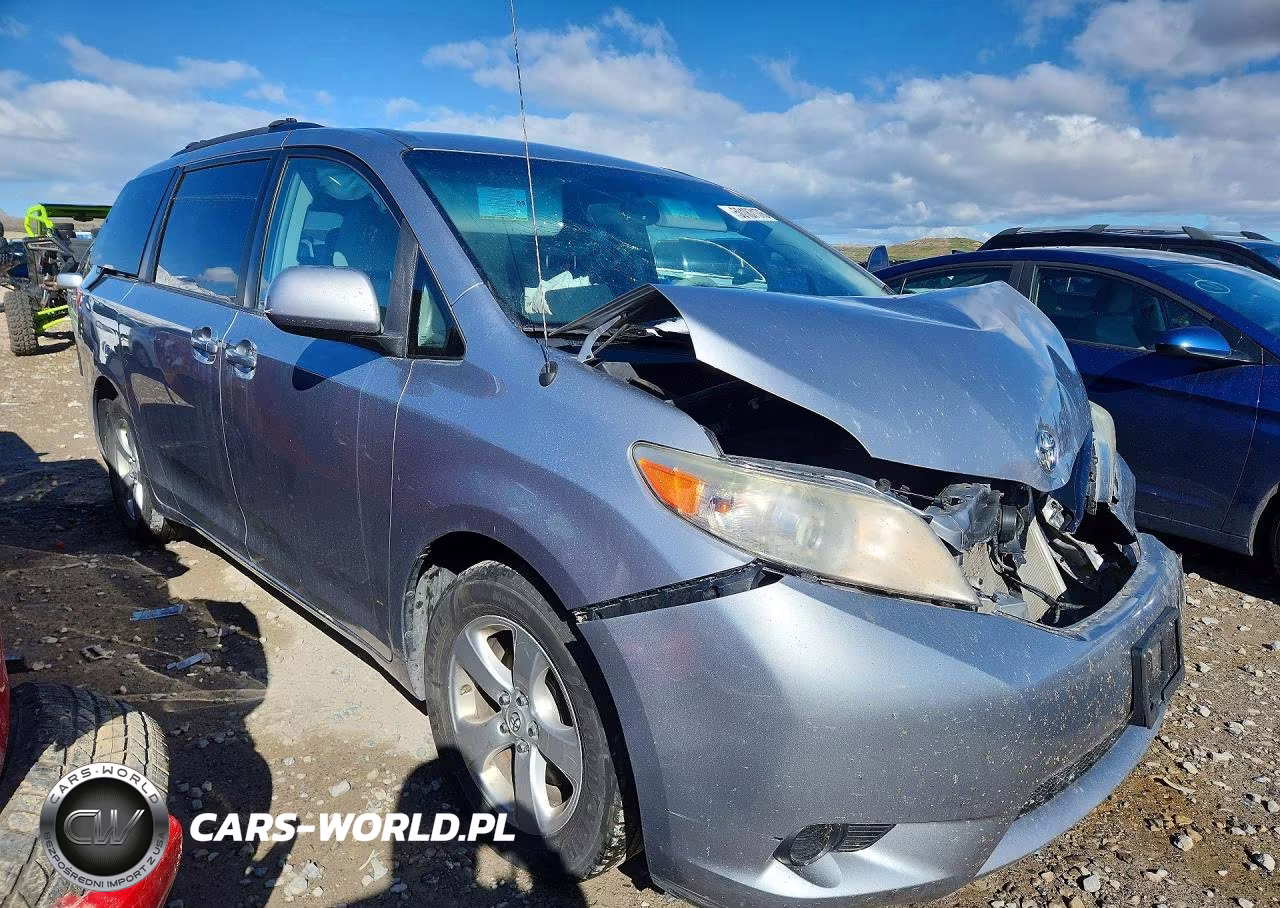 2011 Toyota Sienna Le VIN:5TDKK3DC0BS091943 - 4