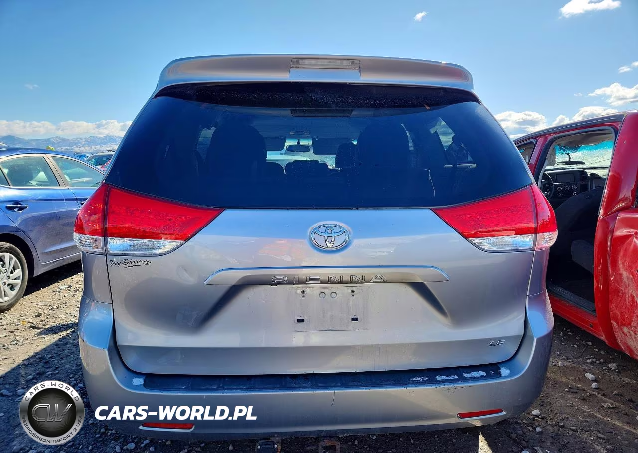 2011 Toyota Sienna Le VIN:5TDKK3DC0BS091943 - 6