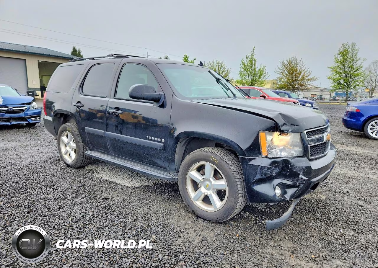 2007 Chevrolet Tahoe K1500 VIN:1GNFK13027R193755 - 4