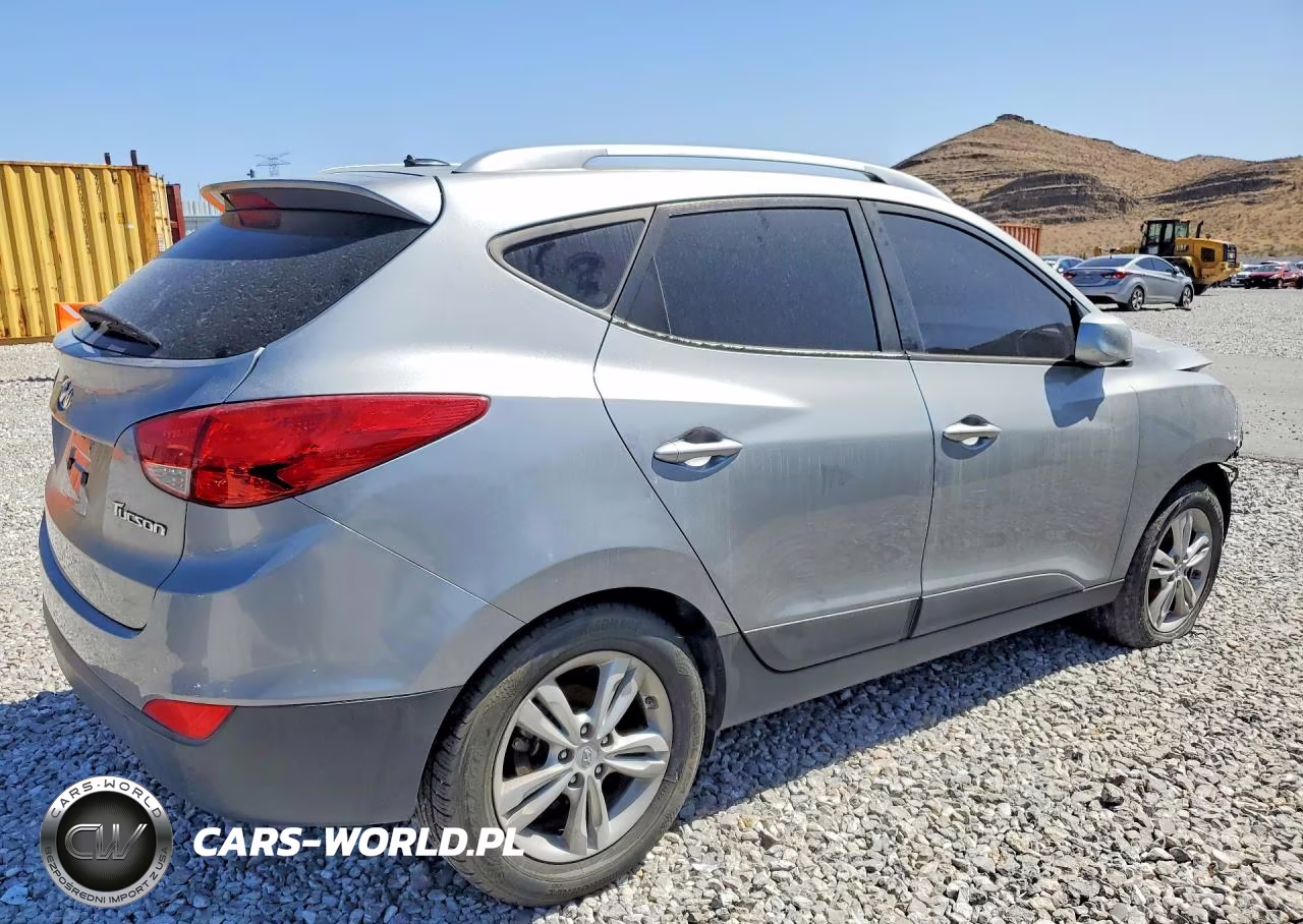 2010 Hyundai Tucson Gls VIN:KM8JU3ACXAU087446 - 3