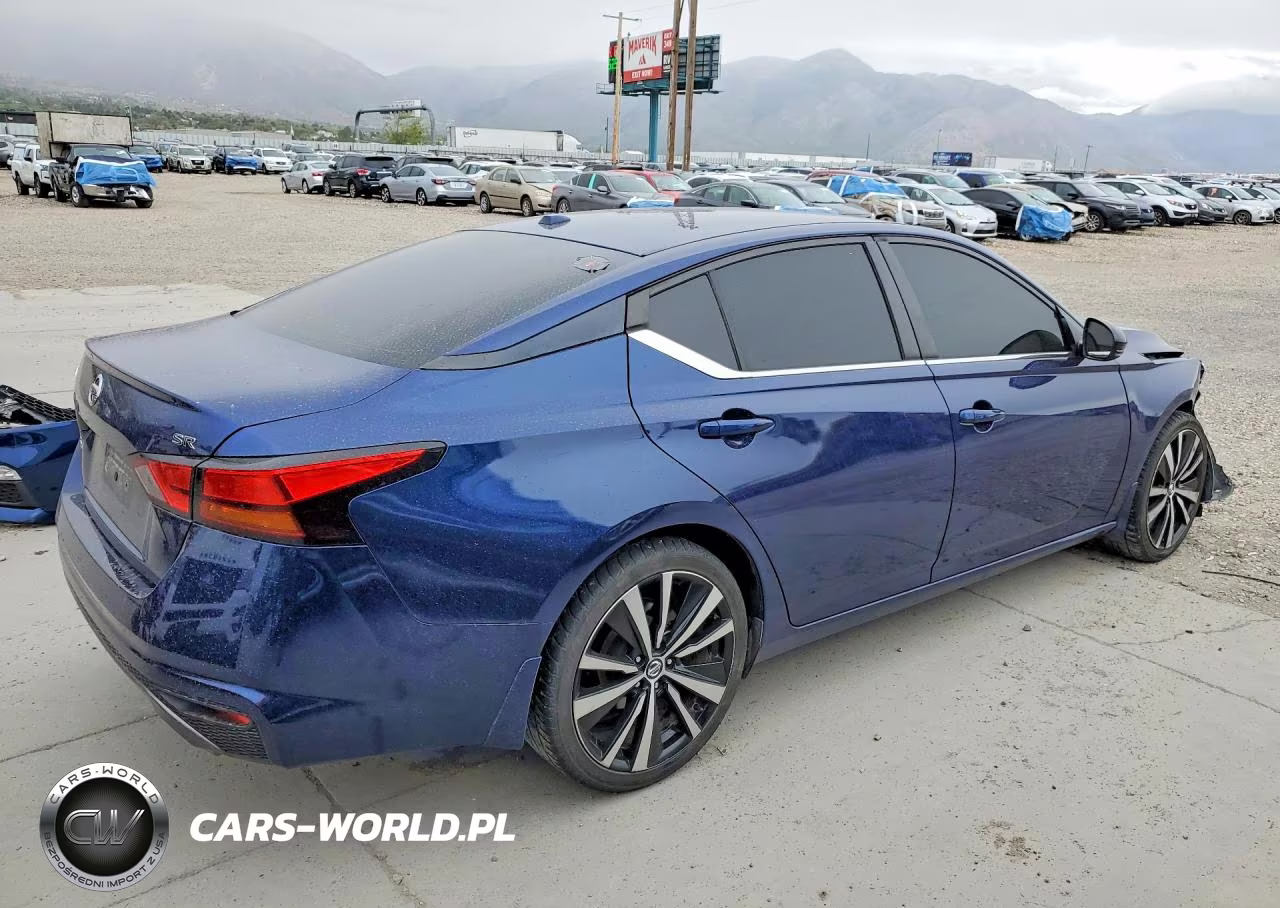 2019 Nissan Altima Sr VIN:1N4BL4CV2KC103281 - 3
