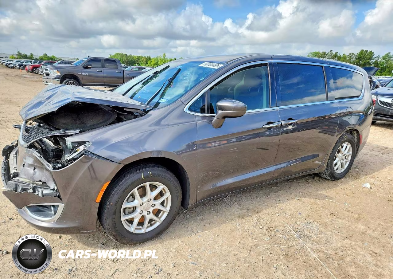 2020 Chrysler Pacifica Touring