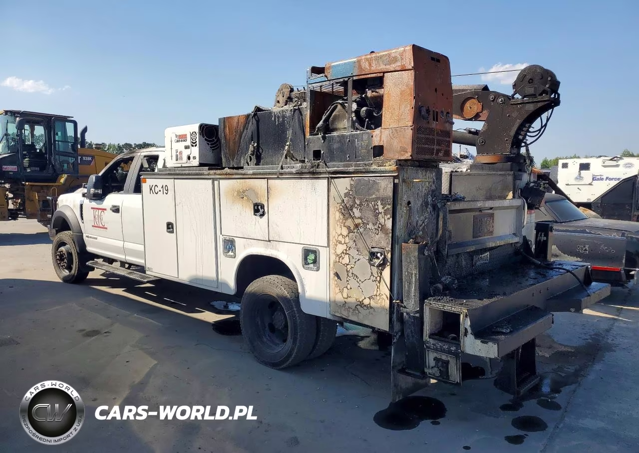 2019 Ford F550 Super Duty VIN:1FD0X5HT4KEC84855 - 2