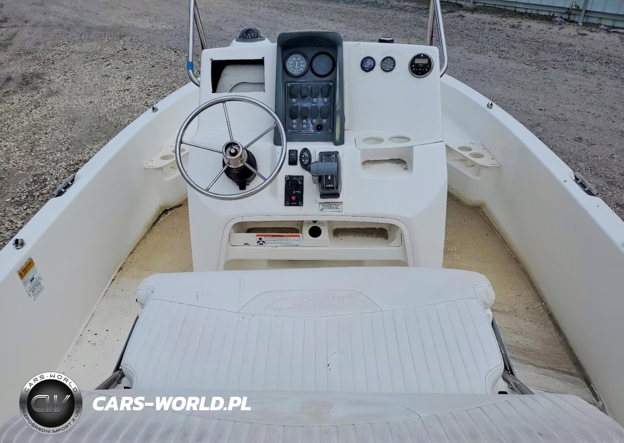 2011 Boston Whaler Boat VIN:BWCE024L011 - 5