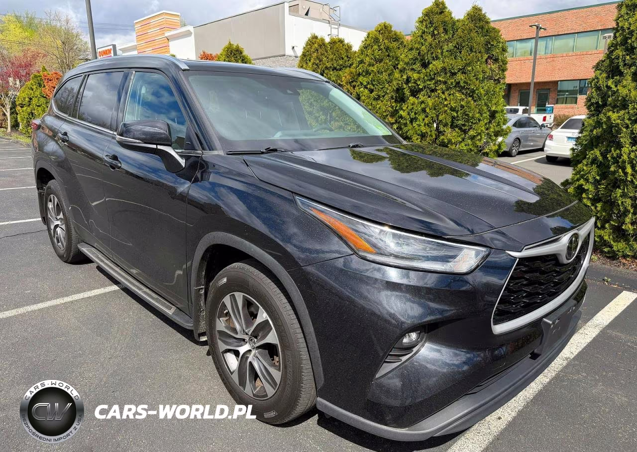 2021 Toyota Highlander Xle VIN:5TDGZRBH9MS557679 - 4