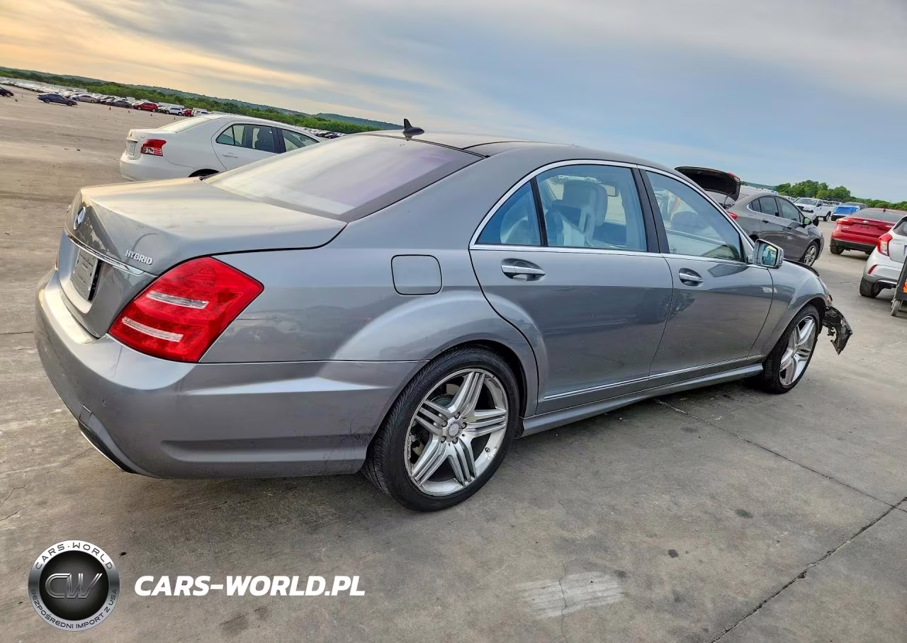 2013 Mercedes-Benz S 400 VIN:WDDNG9FB4DA505267 - 3