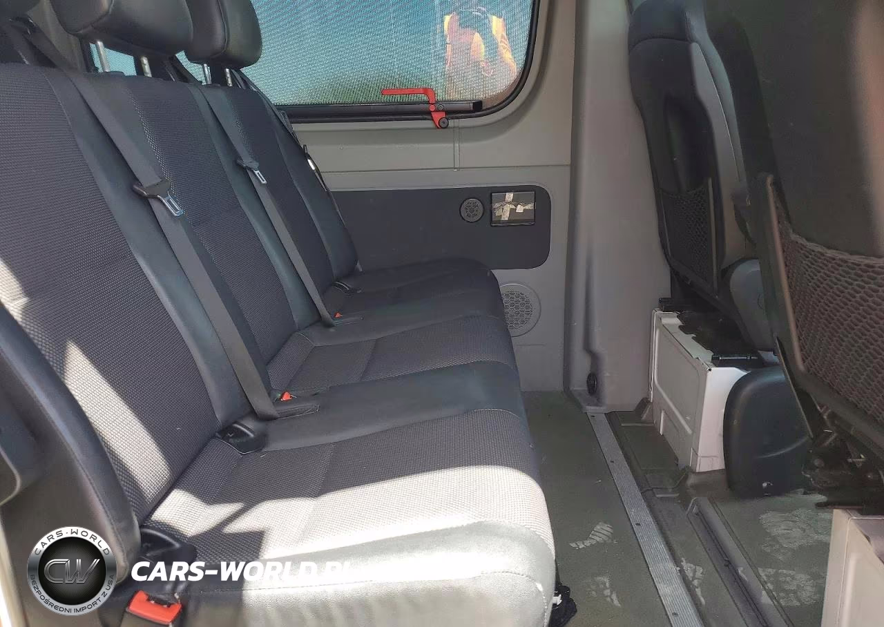 2017 Mercedes Benz Sprinter 2500 VIN:WDZPE8CDXHP517418 - 11