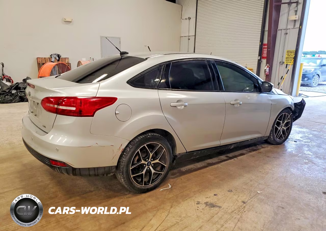 2018 Ford Focus Sel VIN:1FADP3H25JL222849 - 3