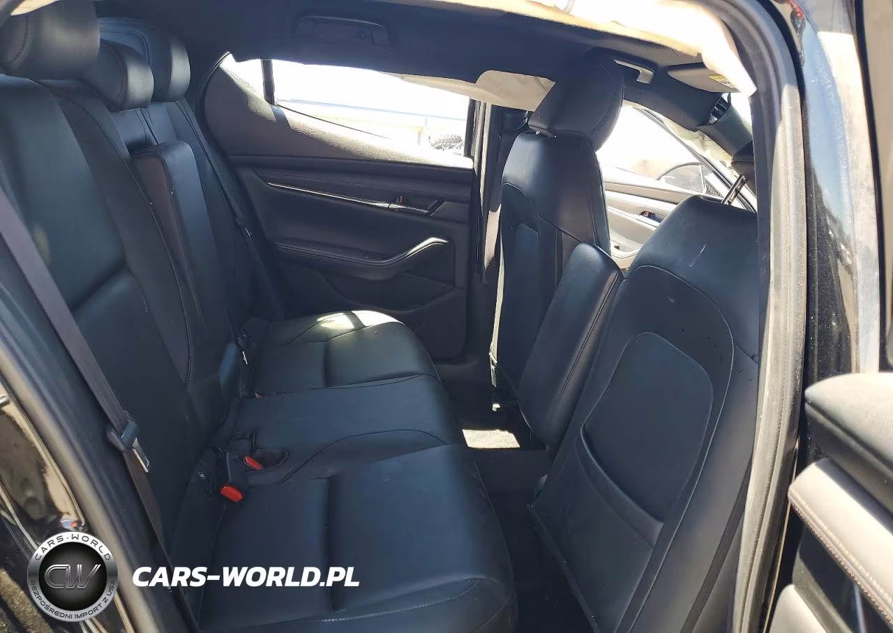 2021 Mazda 3 Preferred VIN:JM1BPBLL3M1347392 - 10