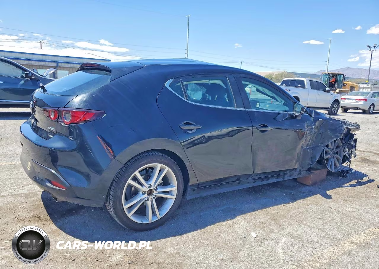 2021 Mazda 3 Preferred VIN:JM1BPBLL3M1347392 - 3
